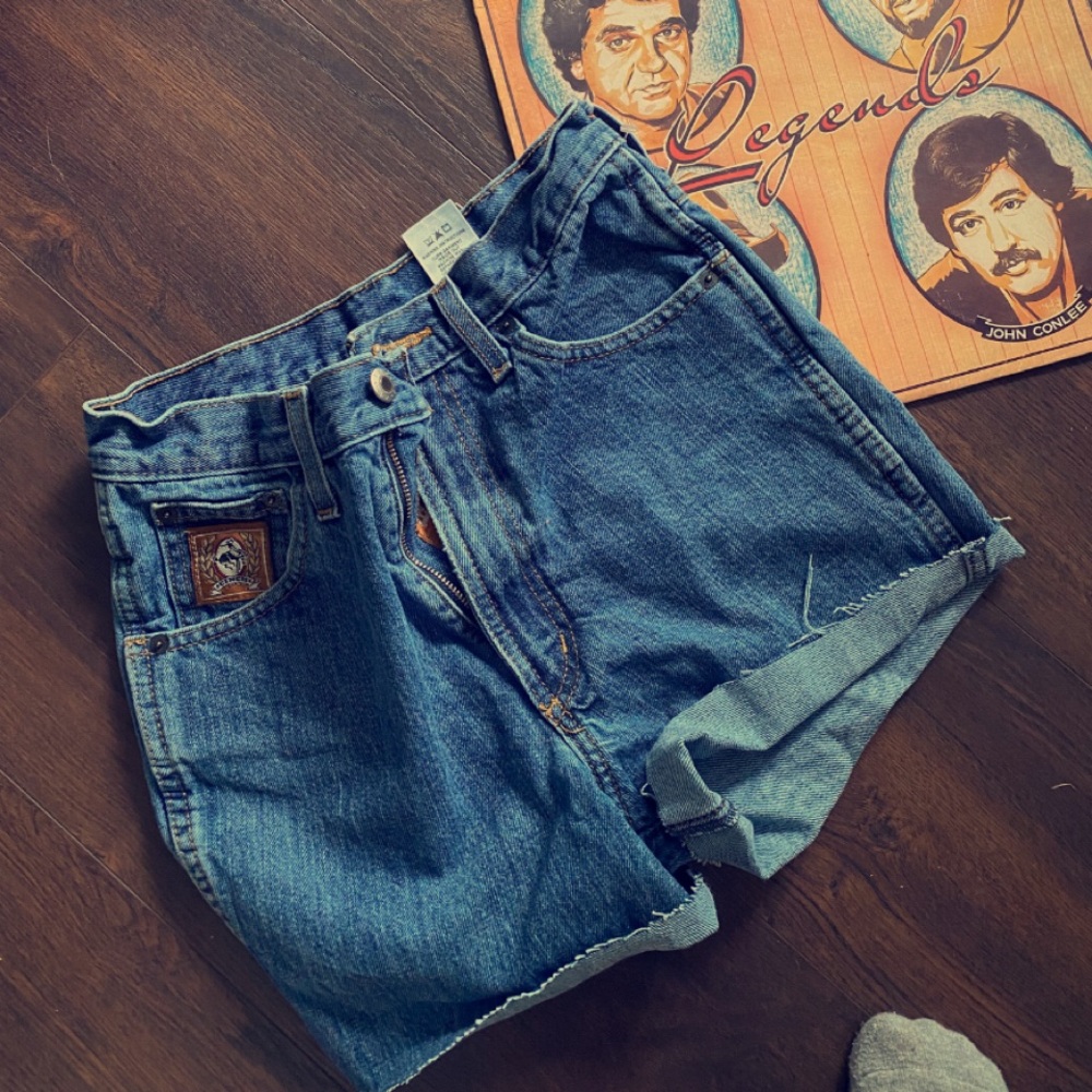 CINCH jeans/cutoff shorts